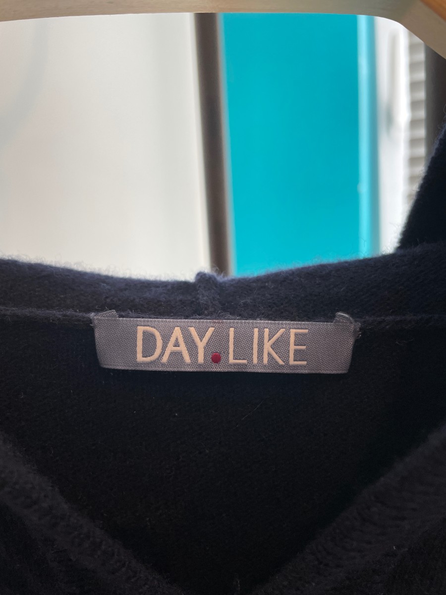 DAY.LIKE Poncho Bild 4