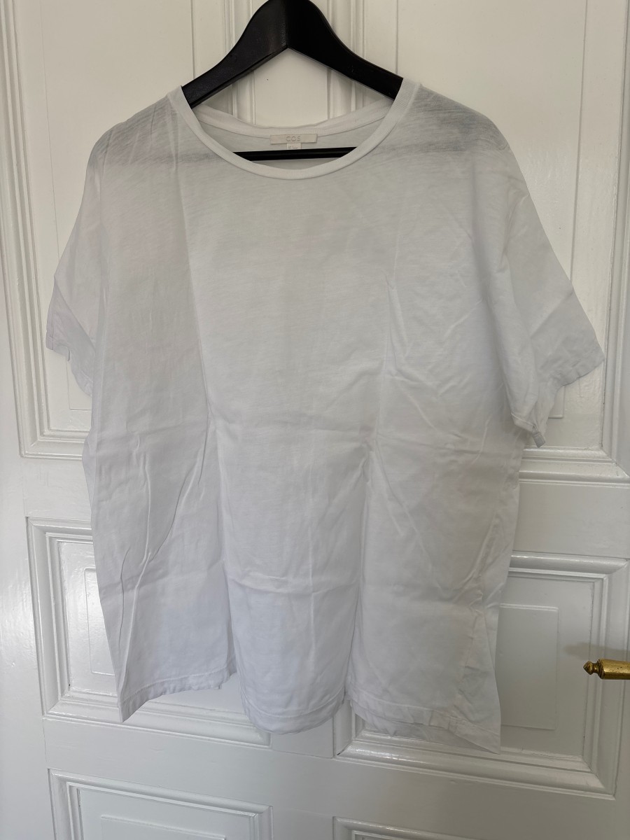 COS T-Shirt Bild 2