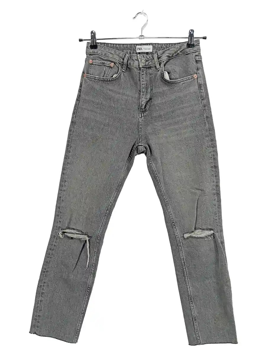 ZARA Destroyed Jeans Bild 1