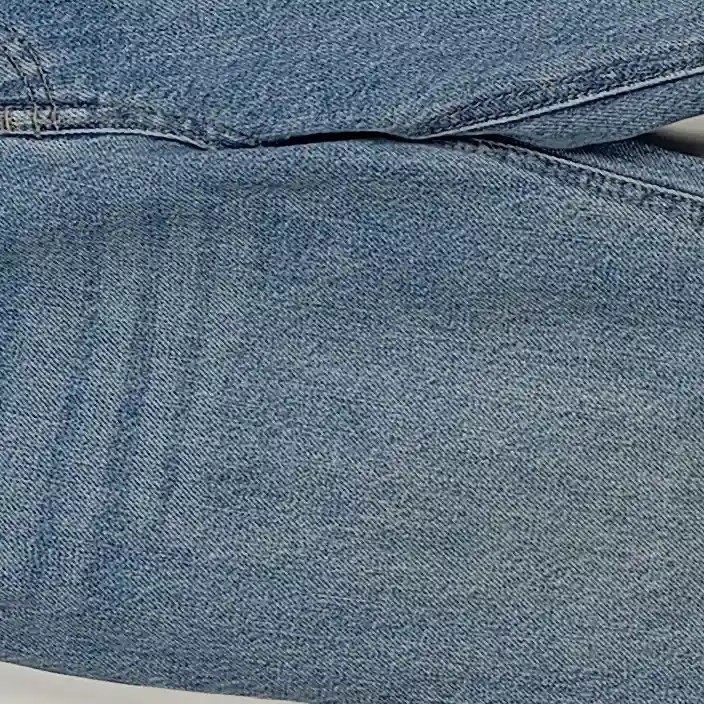 H&M Destroyed Jeans Bild 3