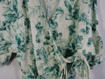 Vorschaubild 4 von Damen Bluse Kurzarm Blumenmuster Wickeloptik Weiß Gr. 42, XL