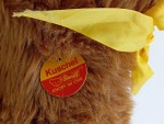 Vorschaubild 2 von Kuscheltier Hund Terrier braun Knopf Ohr 26cm