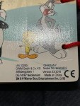 Vorschaubild 2 von Motorikspielzeug Looney Tunes Bugs Bunny Sylvester Tweety Holz Mehrfarbig