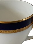 Vorschaubild 2 von Tasse Porzellan Weiß Goldrand Klassisch Dunkelblaues Band
