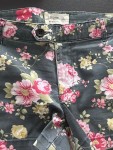 Vorschaubild 2 von Shorts Damen Grau Gr. W31/40/L Baumwolle Blumenmuster Romantisch Knopf
