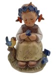 Vorschaubild 1 von Hummel Figur Mädchen mit Vogel Porzellan Mehrfarbig Traditionell 10cm