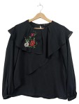 Vorschaubild 1 von Pullover Schwarz Blumen Stickerei Volant Gr. 36