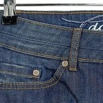 Vorschaubild 3 von Damen Jeans Shorts Lochmuster Blau Gr. 38 W27 M