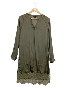 H&M Blusenkleid