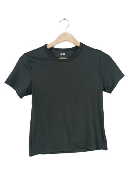 UNIQLO T-Shirt