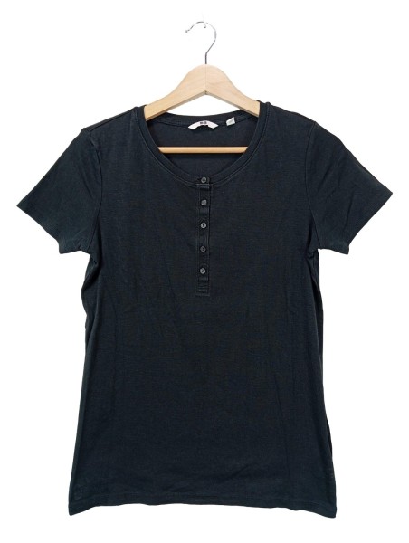 UNIQLO T-Shirt