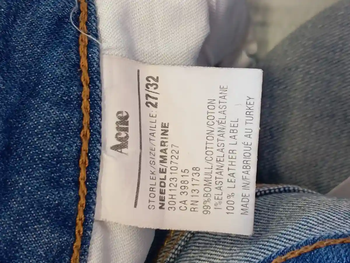 ACNE STUDIOS High Waist Jeans Bild 4