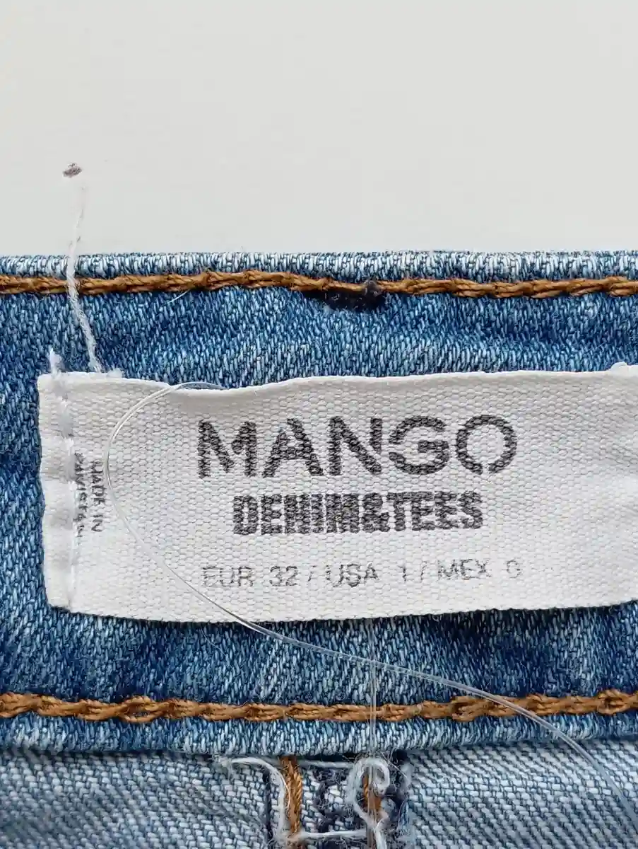 MANGO Destroyed Jeans Bild 3