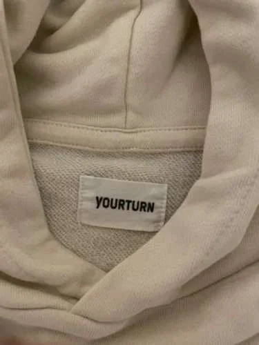YOURTURN Kapuzenpullover Bild 3