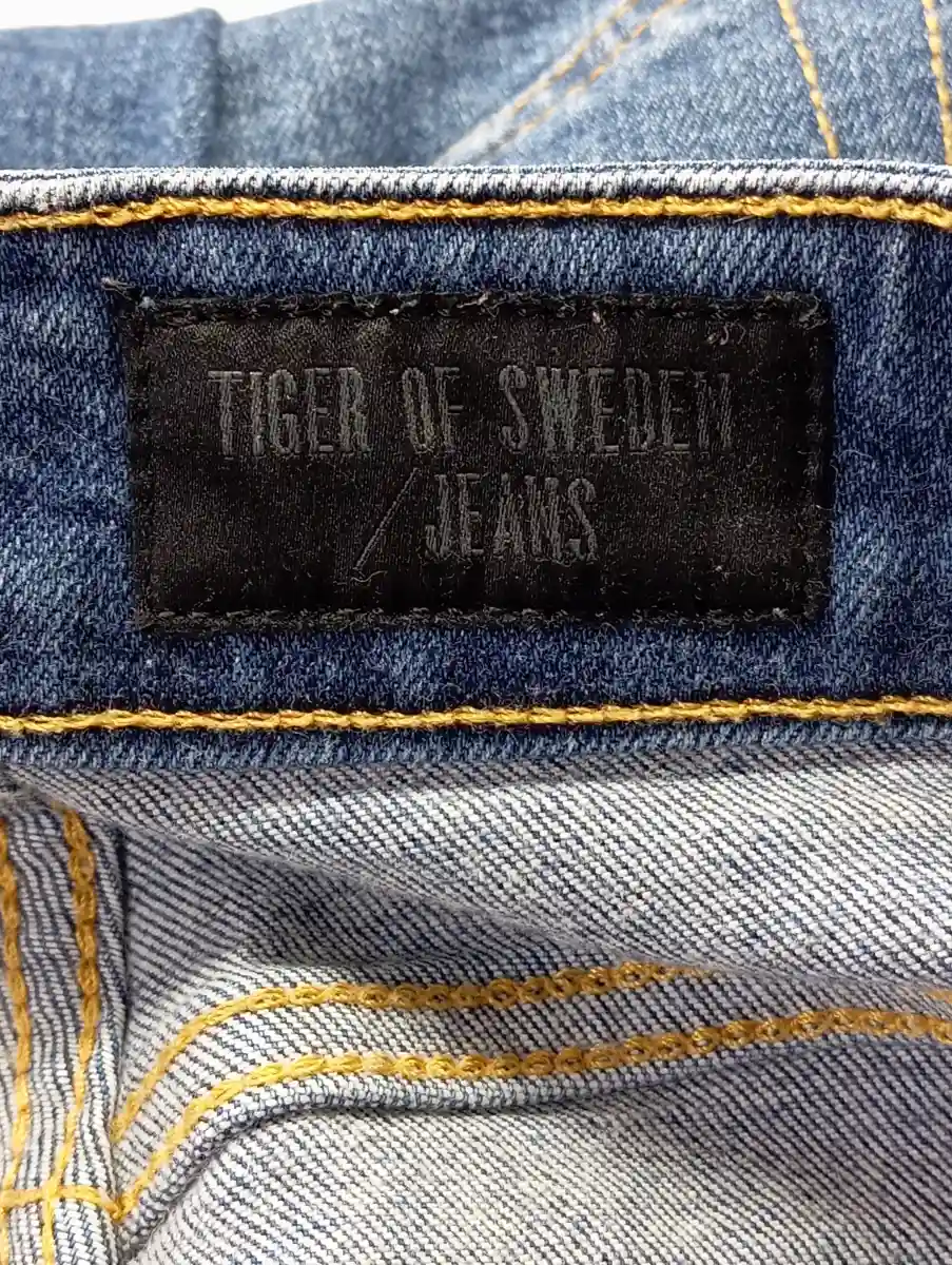 TIGER OF SWEDEN Jeans Tapered Fit Bild 3