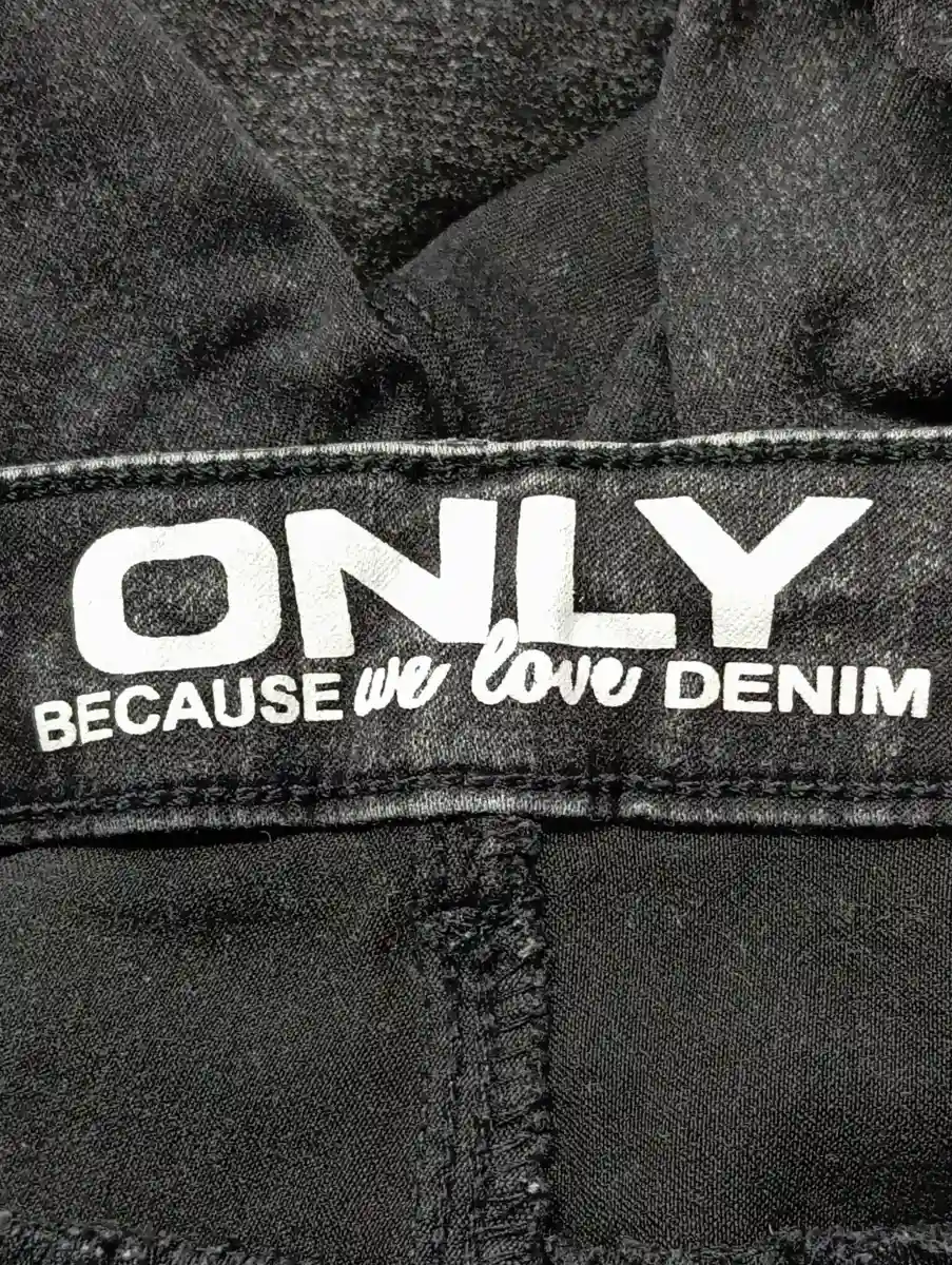 FOR FRIENDS ONLY Destroyed Jeans Bild 3