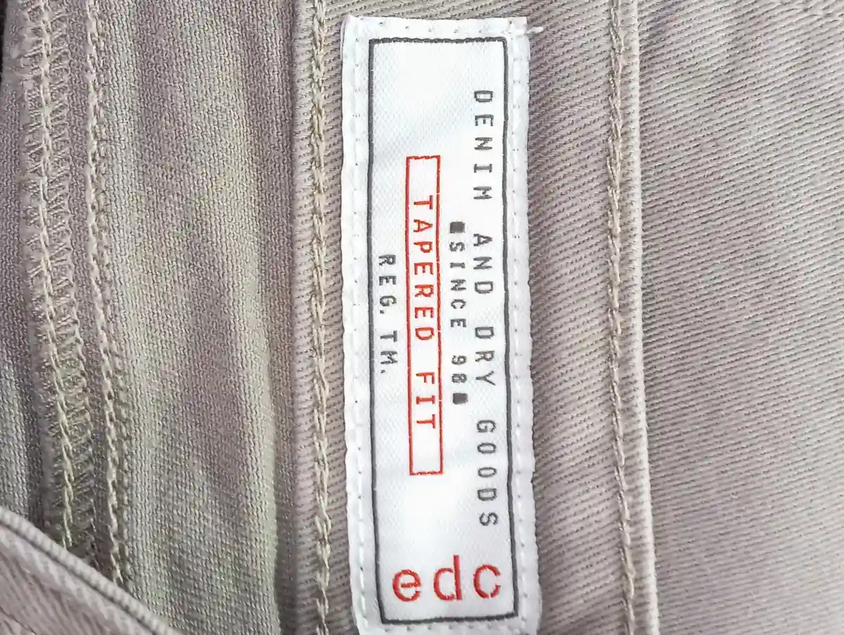ESPRIT Jeans Tapered Fit Bild 3