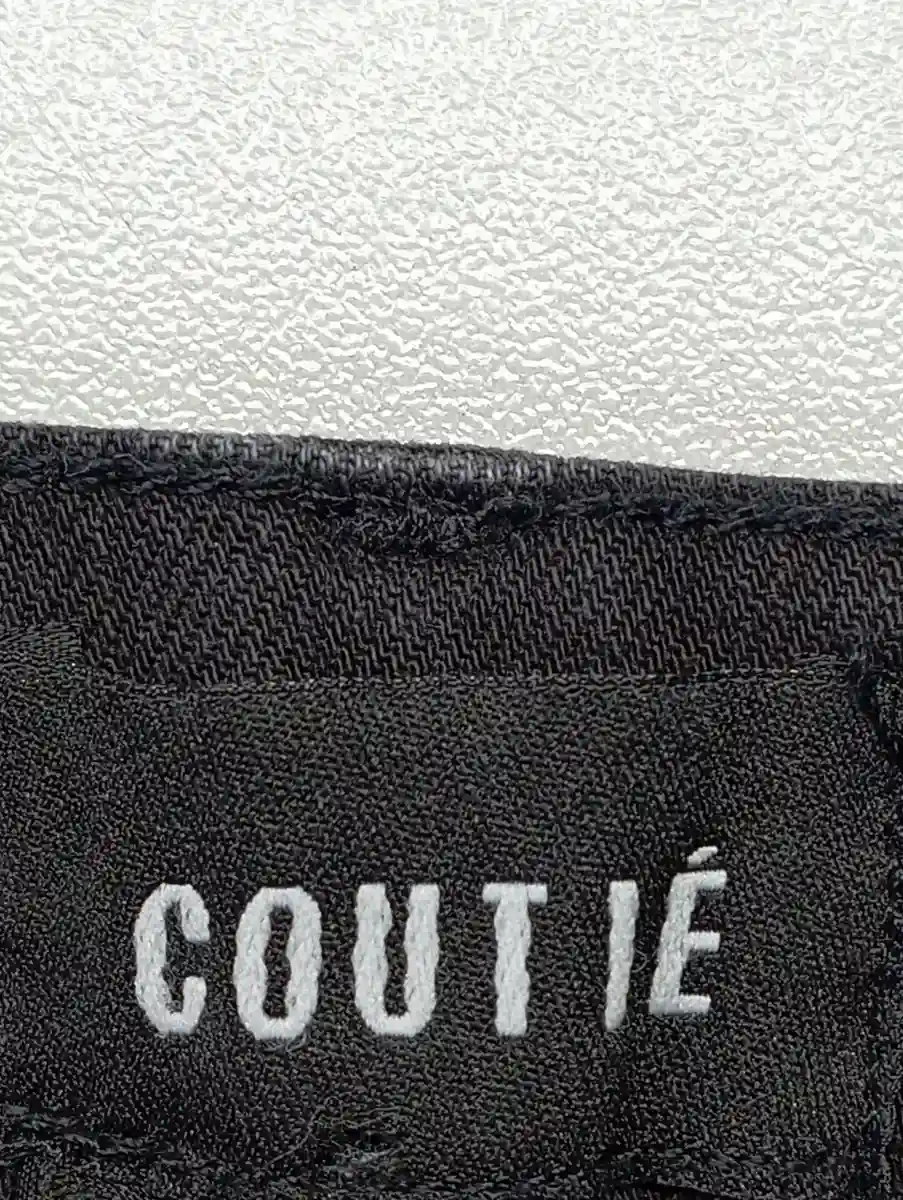 COUTIÉ Destroyed Jeans Bild 2