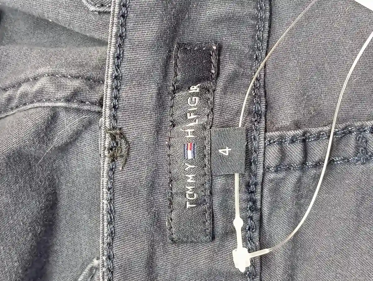 TOMMY HILFIGER Jeans Tapered Fit Bild 3