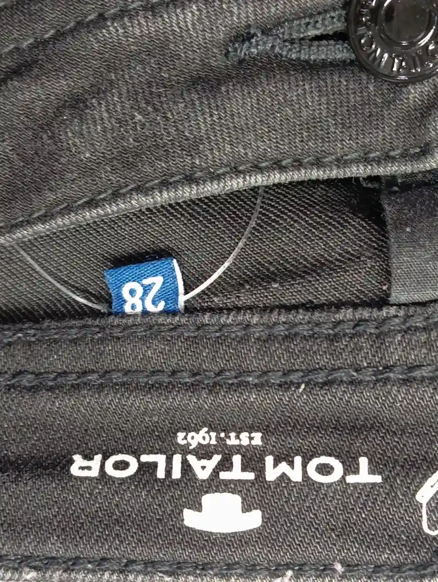 TOM TAILOR Jeans Tapered Fit Bild 3