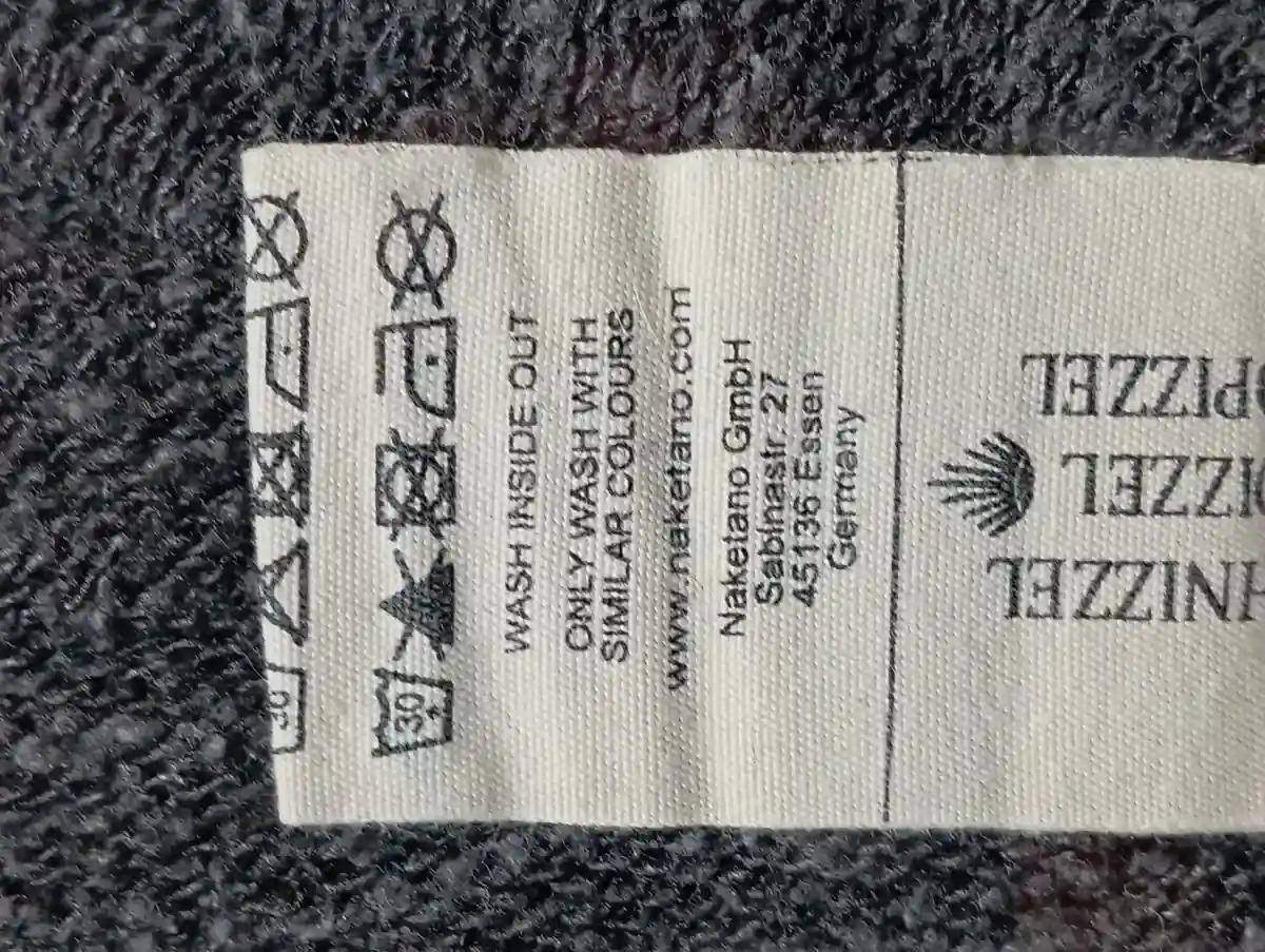 NAKETANO Sweatshirt Bild 5