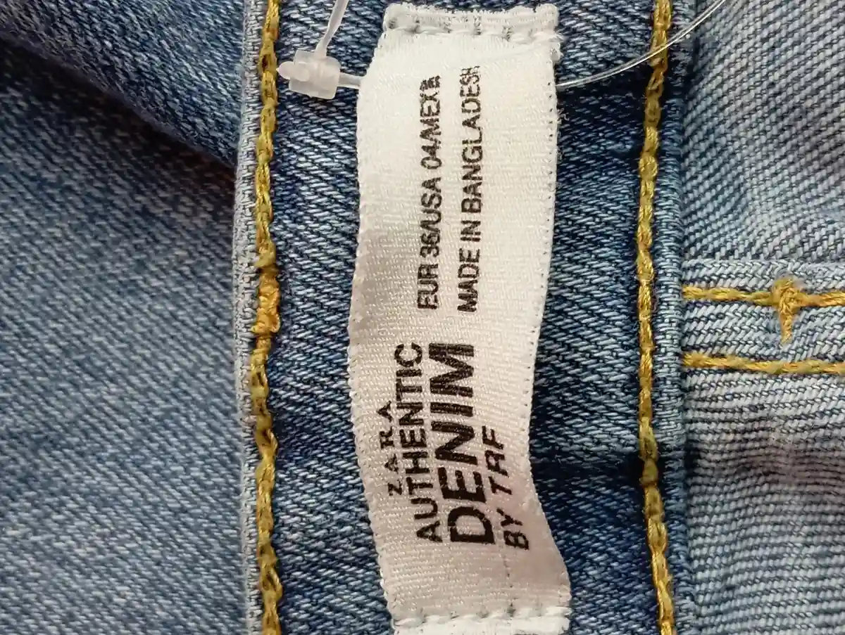 ZARA Destroyed Jeans Bild 3
