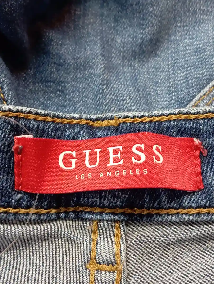 GUESS Jeans Wide Fit Bild 4