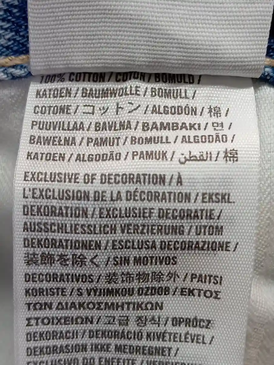 ABERCROMBIE & FITCH Destroyed Jeans Bild 5