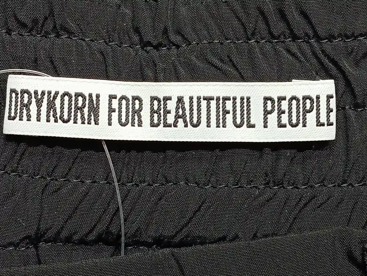 DRYKORN Shorts Bild 3