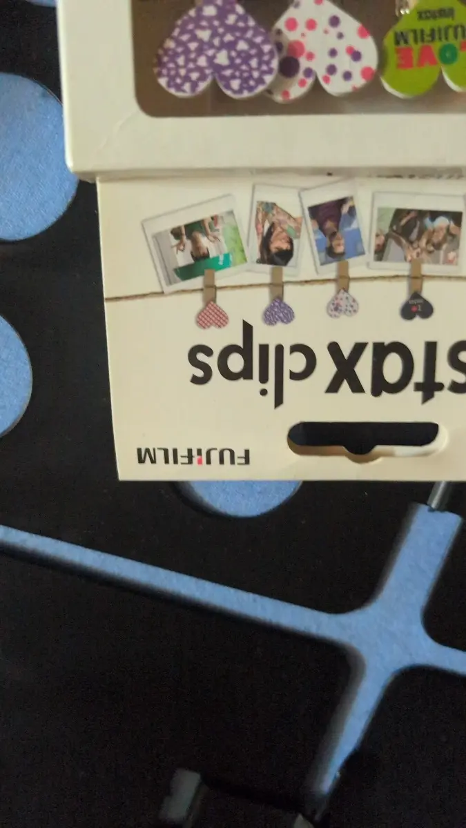 FUJIFILM Karten- und Fotohalter Bild 3
