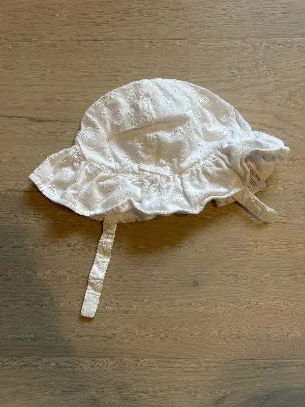 OSHKOSH B'GOSH Hut Bild 2