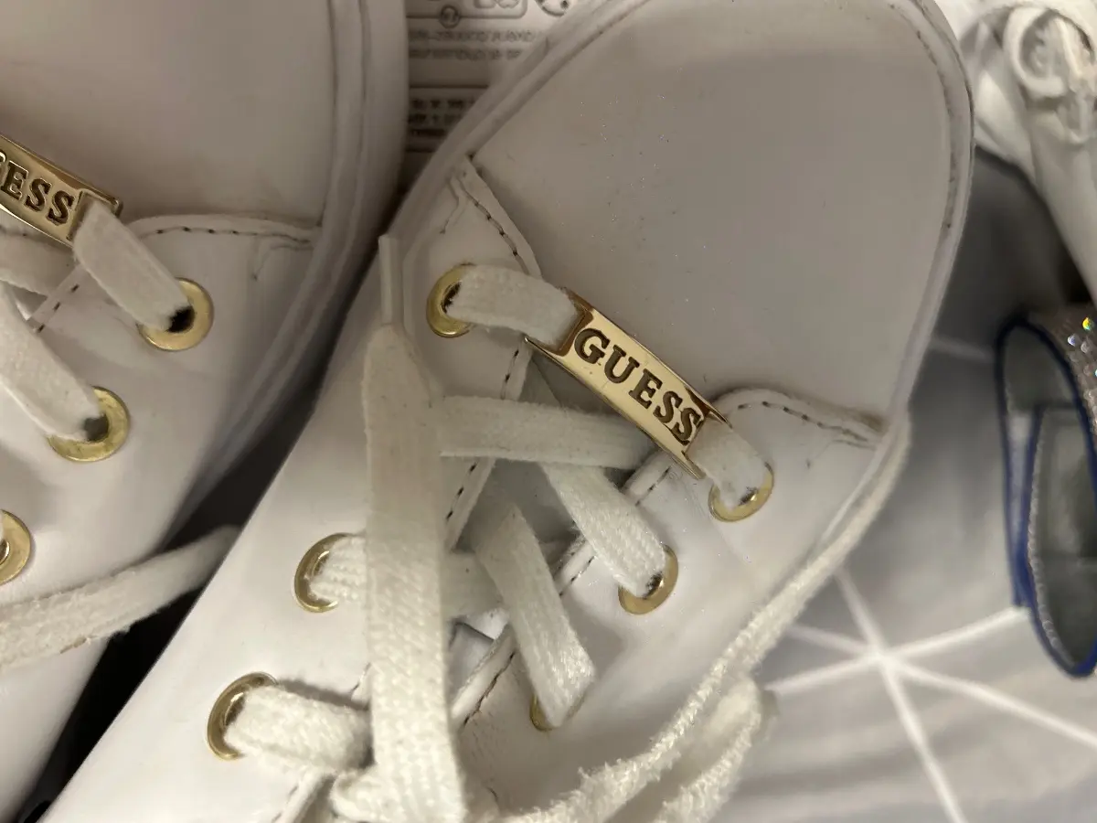 GUESS Sneaker low Bild 2