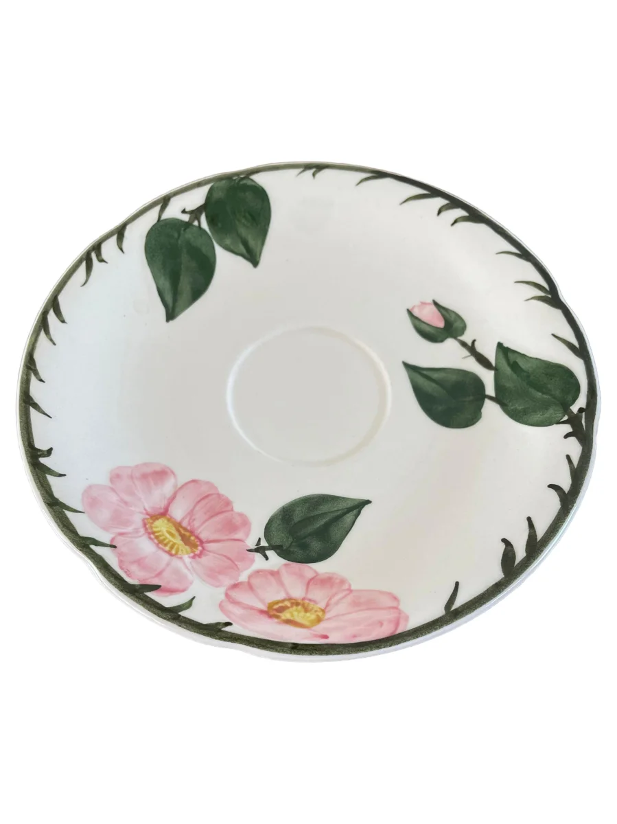 Vintage Geschirr mit Blumenmuster