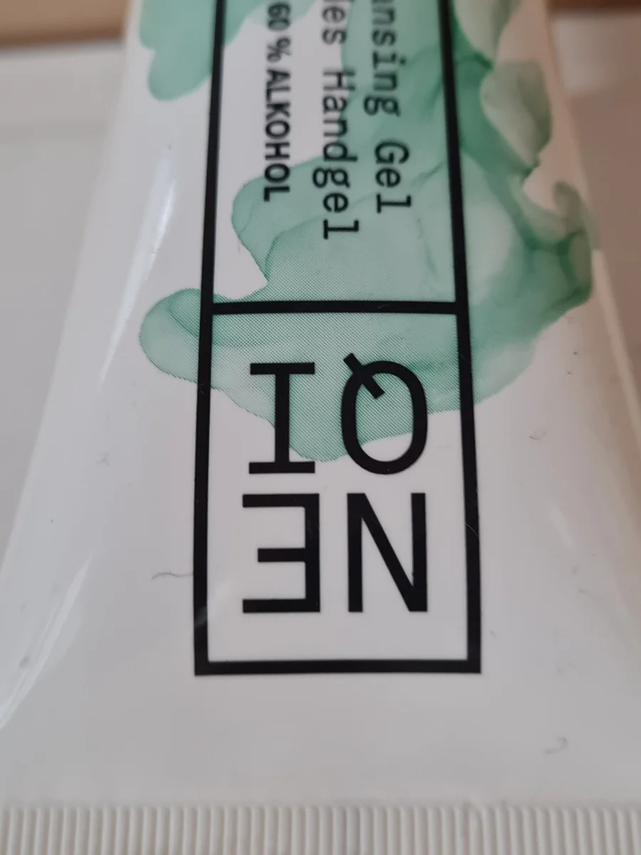 NEQI Handdesinfektion Bild 2
