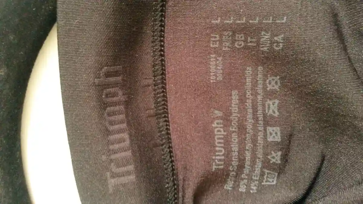 TRIUMPH Top Bild 2