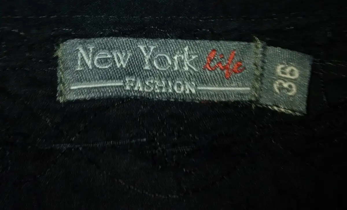 NEW YORK LIFE Langarmshirt Bild 2