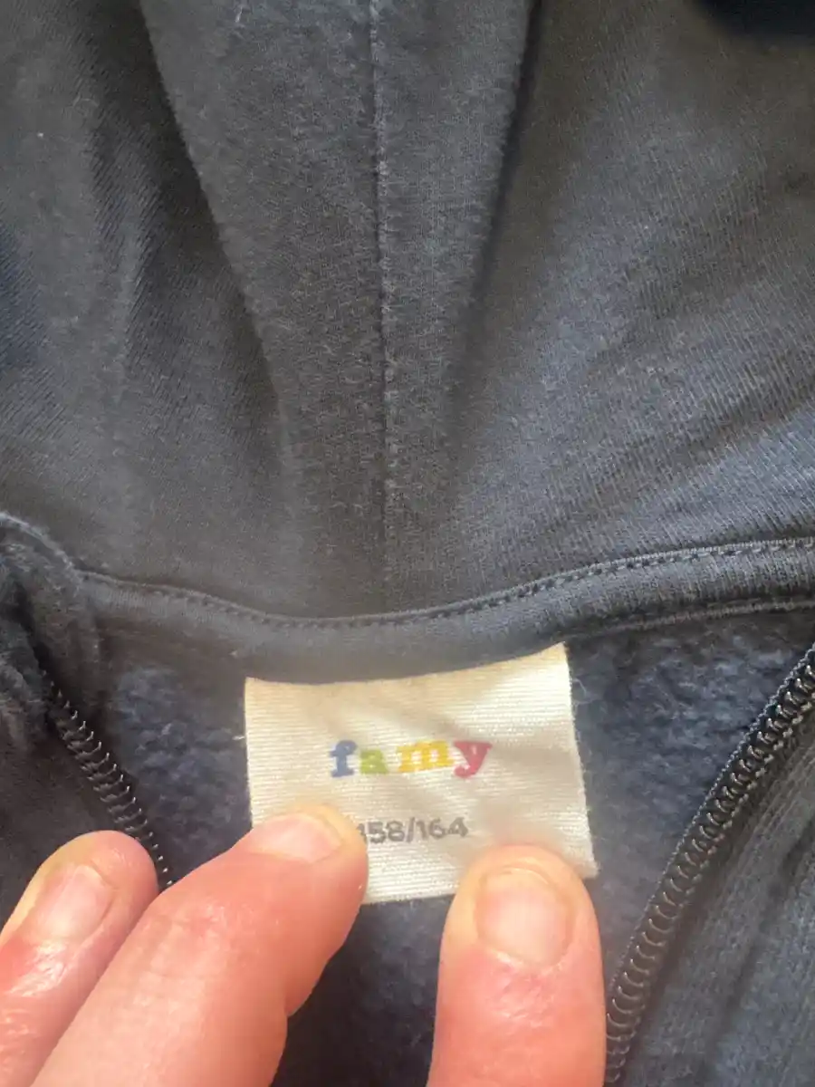 FAMY Kapuzenpullover Bild 6