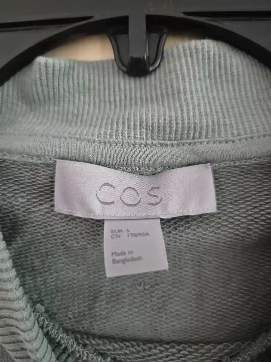 COS Pullover Bild 4