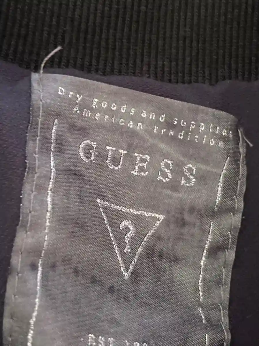 GUESS Blouson Bild 4
