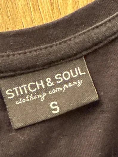 STITCH & SOUL T-Shirt Bild 4