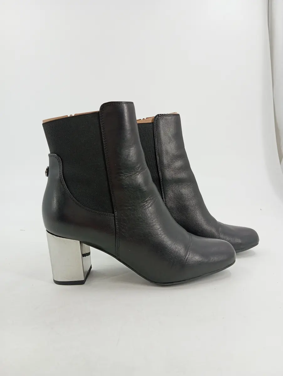 GUESS Stiefelette Bild 2
