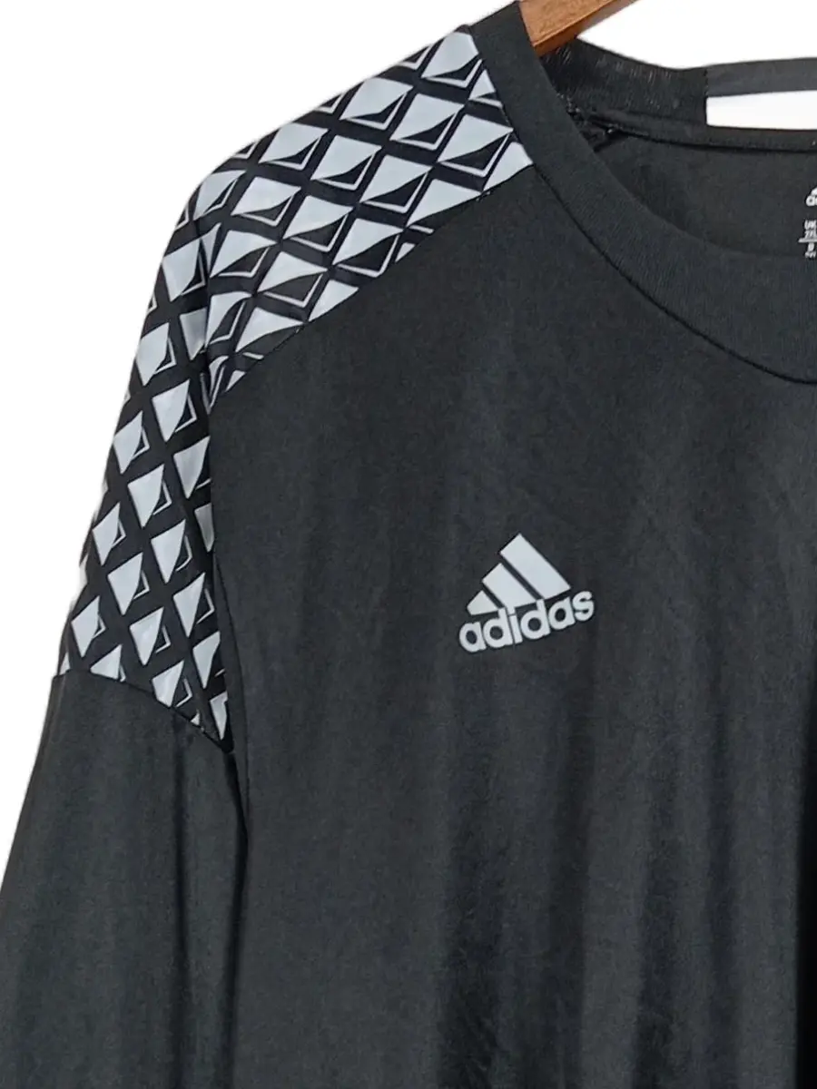 ADIDAS Fußball Trikot Bild 3