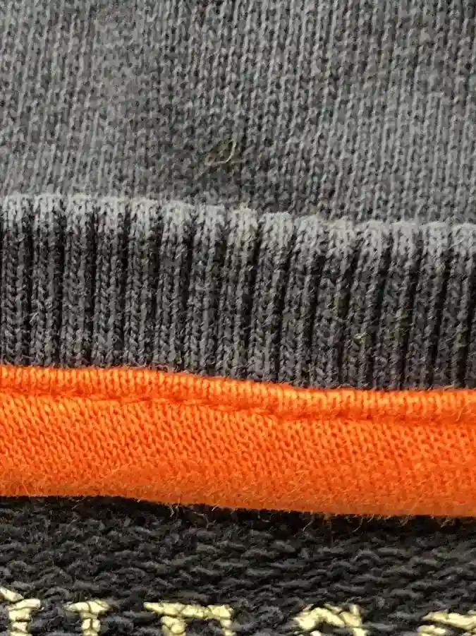 GUESS Pullover Bild 3