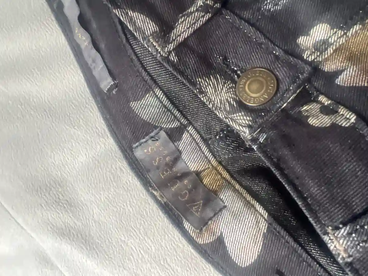 GUESS Jeans Wide Fit Bild 2