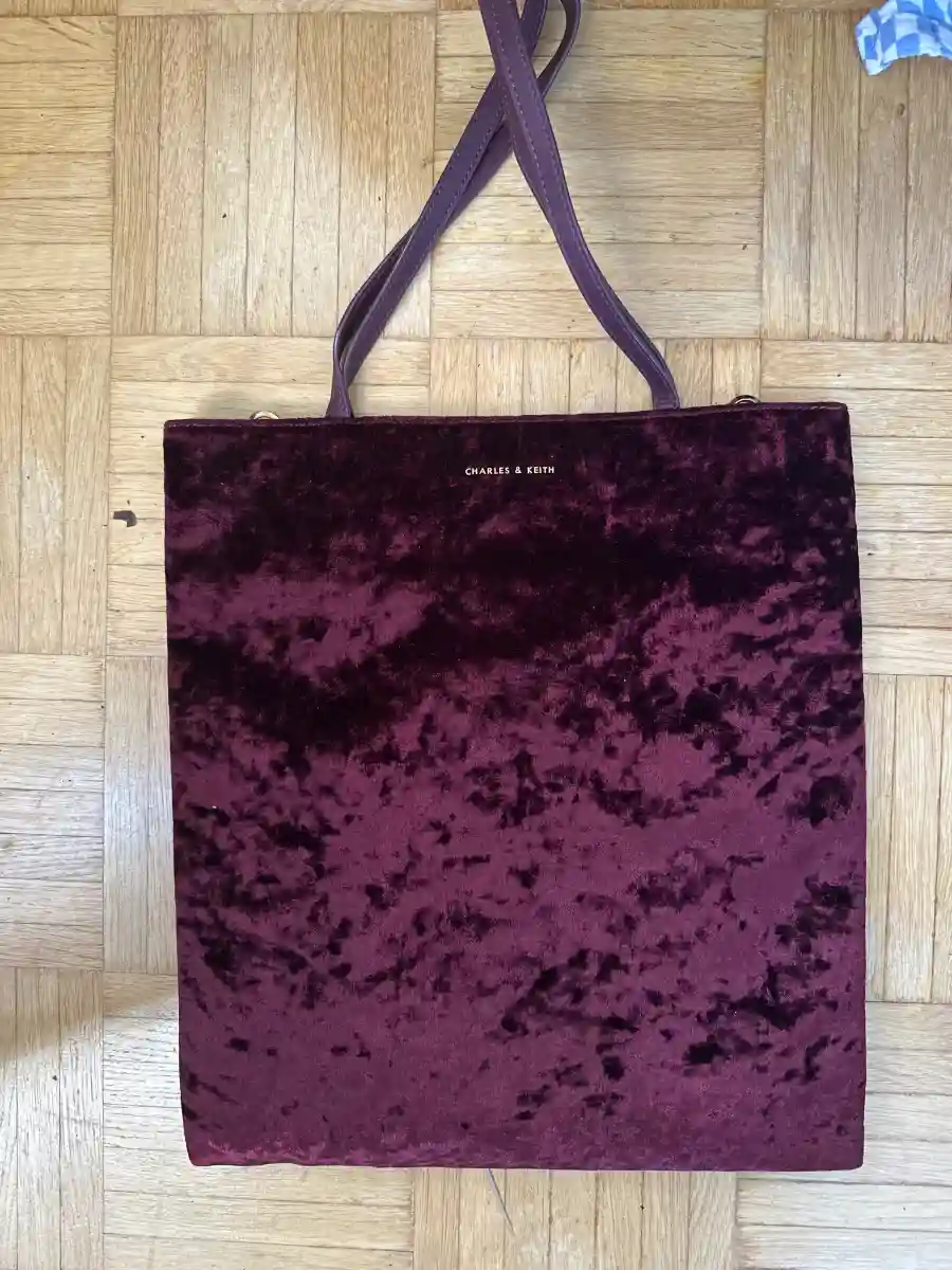 CHARLES & KEITH Shopper Bild 3