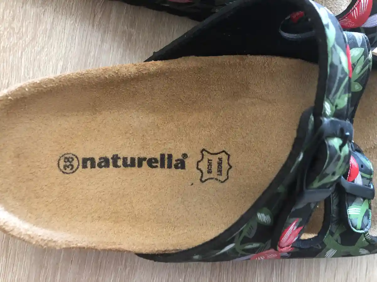 NATURELLA Pantoletten Bild 5
