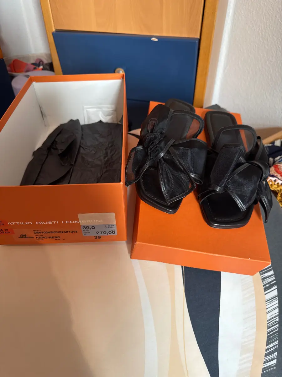 AGL Sandalen Bild 4