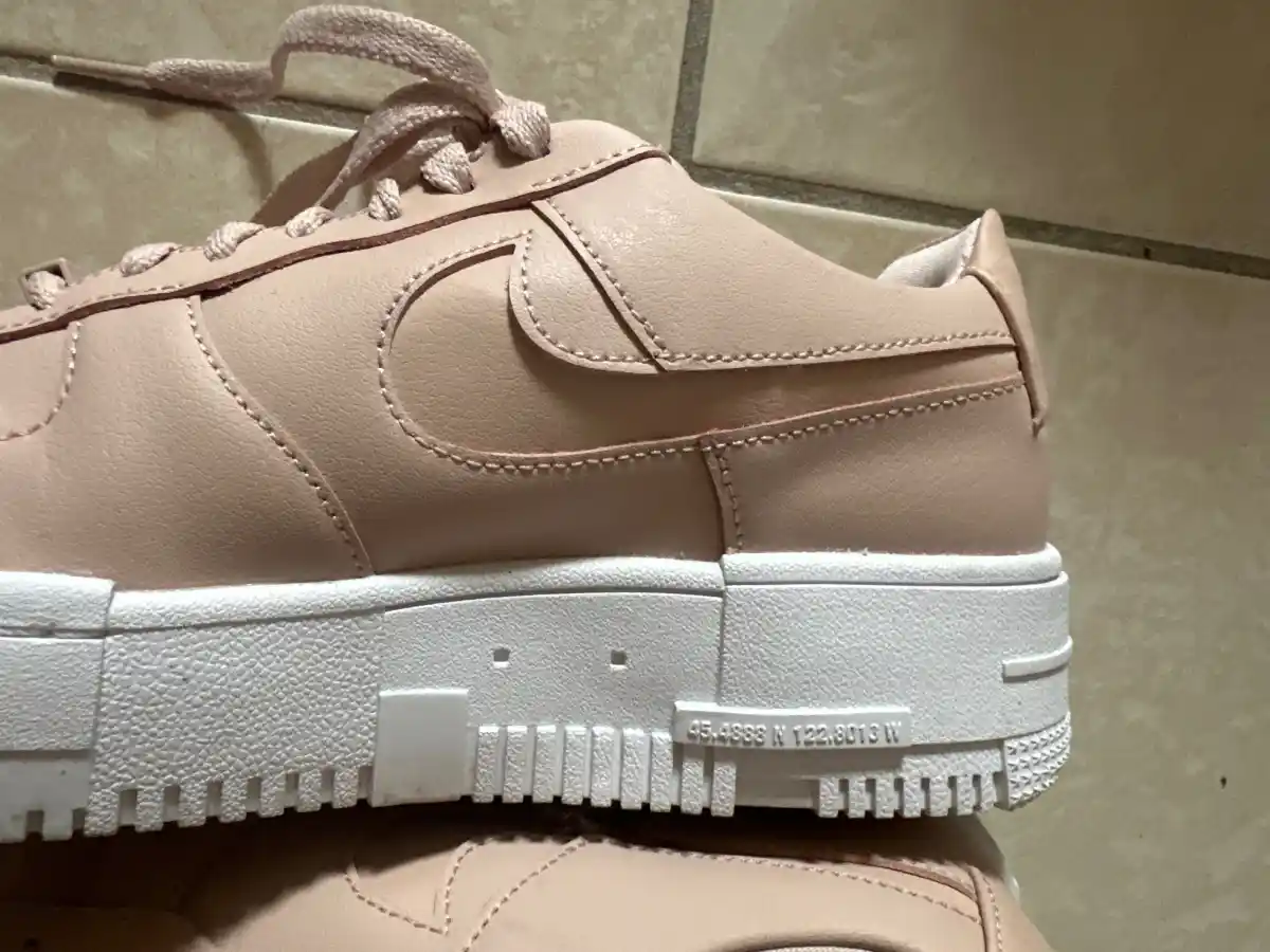 NIKE Sneaker low Bild 4