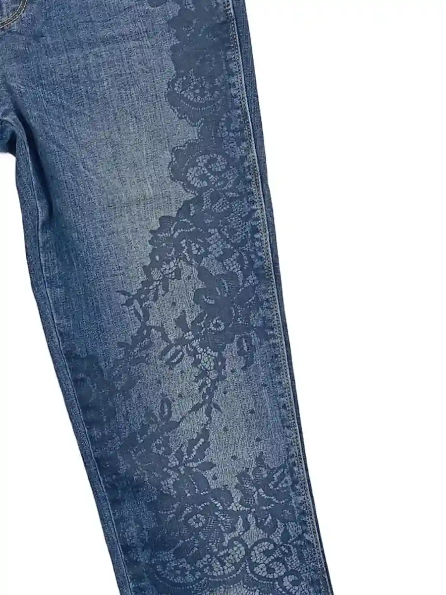 GUESS Destroyed Jeans Bild 2
