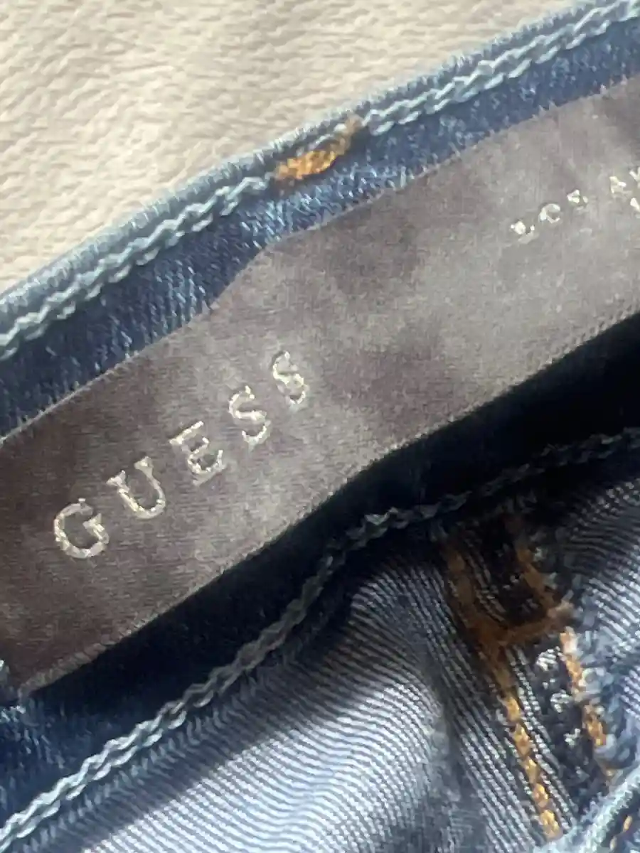 GUESS Destroyed Jeans Bild 6